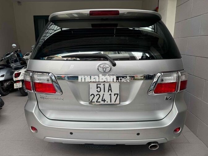 Toyota Fortuner 2.7V 2011 Xăng Tự động Bạc