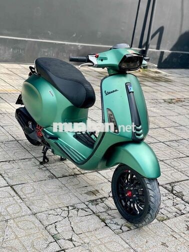 Vespa Sprint 125 ABS xanh rêu nhám hồ sơ cầm tay