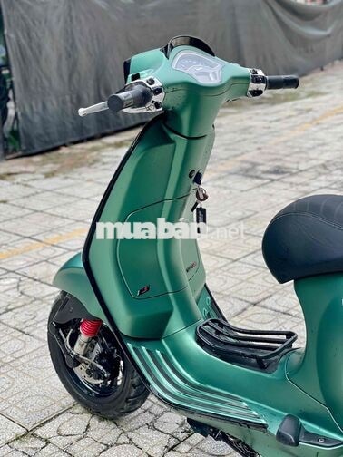 Vespa Sprint 125 ABS xanh rêu nhám hồ sơ cầm tay