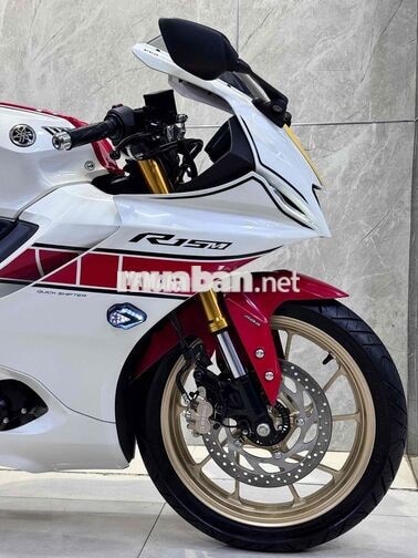 Yamaha R15M Kỷ niệm 60 năm Trắng, Đỏ 1.800 km