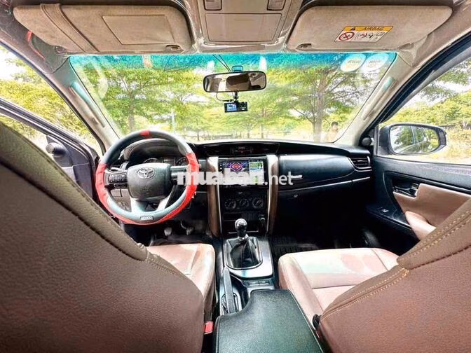 Toyota Fortuner 2017 Nâu cánh gián 7 chỗ