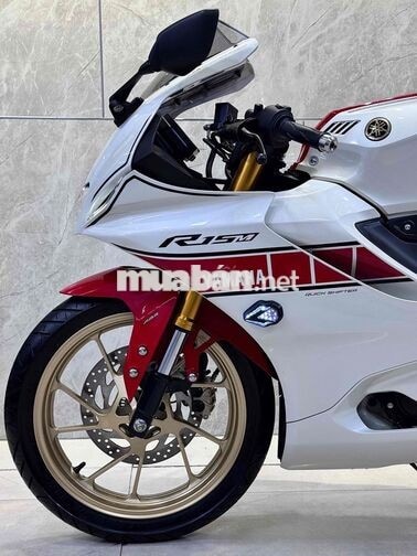 Yamaha R15M Kỷ niệm 60 năm Trắng, Đỏ 1.800 km