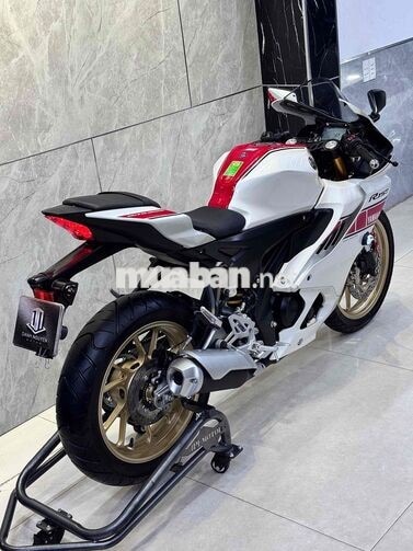 Yamaha R15M Kỷ niệm 60 năm Trắng, Đỏ 1.800 km