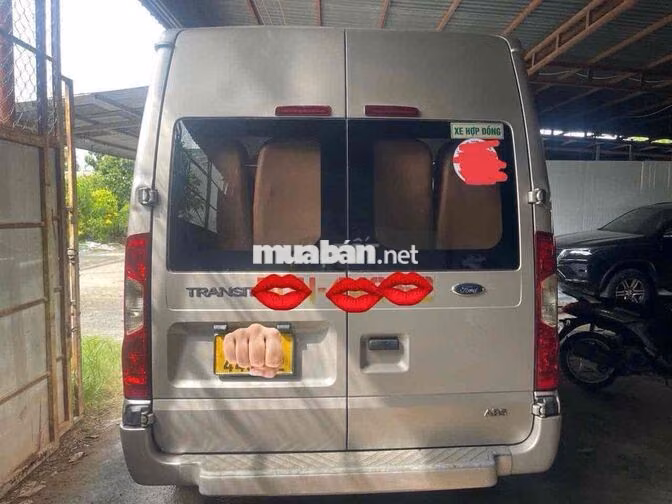 Ford Transit 16 chỗ Dầu Vàng cát 182.529 km