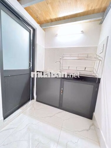 DUPLEX GÁC CAO ĐỨNG ĐƯỢC - GIÁ SINH VIÊN ( Gần trường IUH và Văn Lang