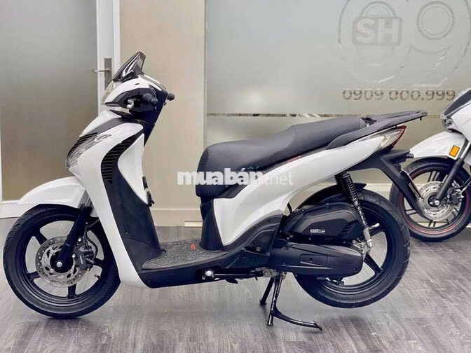 SH 125 CBS 2019 Trắng đen sporty Lên Áo Ý Bstp