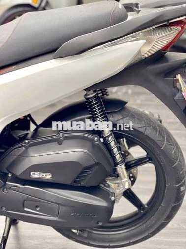 SH 125 CBS 2019 Trắng đen sporty Lên Áo Ý Bstp