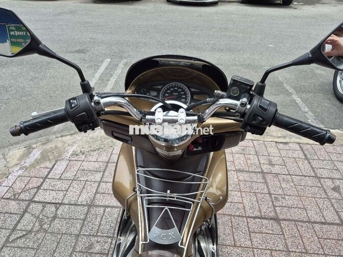 Honda PCX 125cc 2011 Vàng đồng