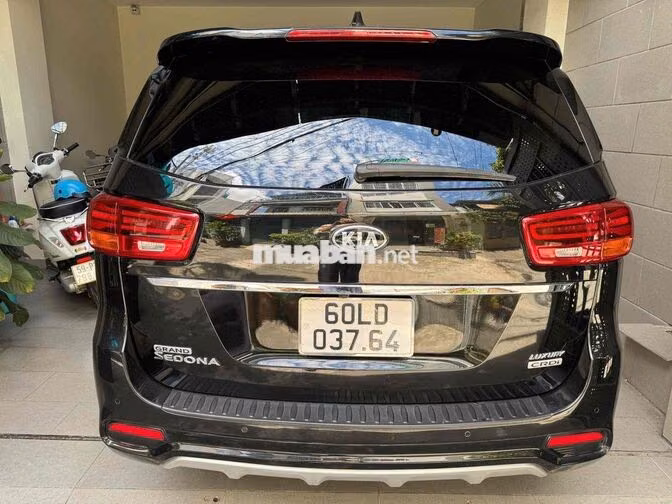 Kia Sedona Full 2021 Dầu Đen 7 chỗ