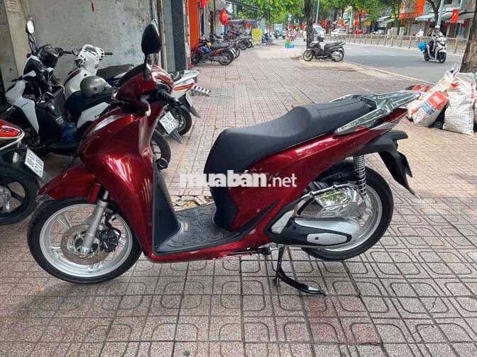 SH 125 CBS 2025 Đỏ Bạc Đen Odo Lướt 600km Bstp