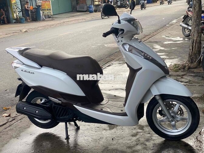 Honda Lead Trắng 125. 2016. Sơn zin mấy zin chất