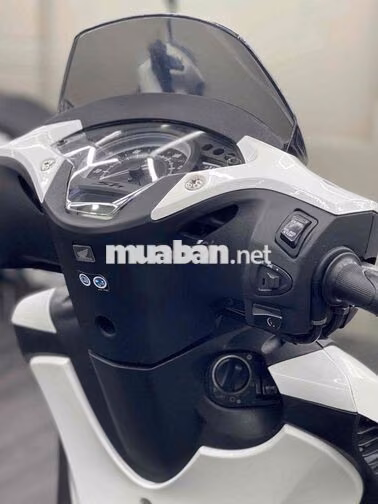 SH 125 CBS 2019 Trắng đen sporty Lên Áo Ý Bstp
