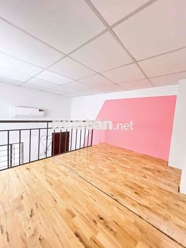 DUPLEX GÁC CAO ĐỨNG ĐƯỢC - GIÁ SINH VIÊN ( Gần trường IUH và Văn Lang