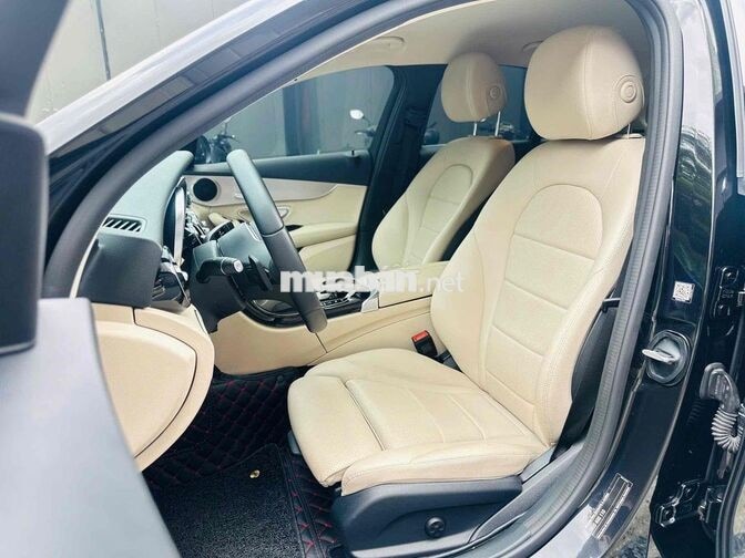 Mercedes-Benz C180 AMG 2020 Đen 44.000km