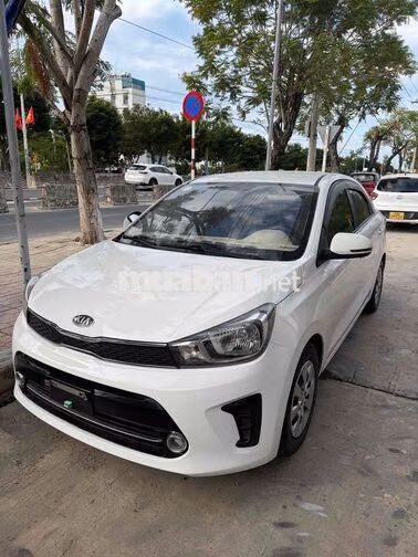 Kia Soluto 2019 Số sàn Trắng