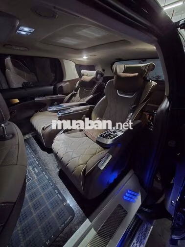 KIA Carnival Signature 2025 Đen