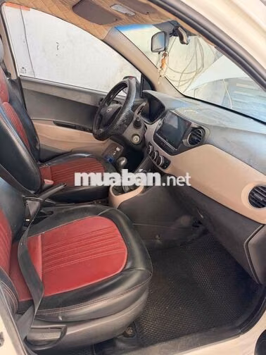 Hyundai Grand i10 2019 Trắng Số sàn
