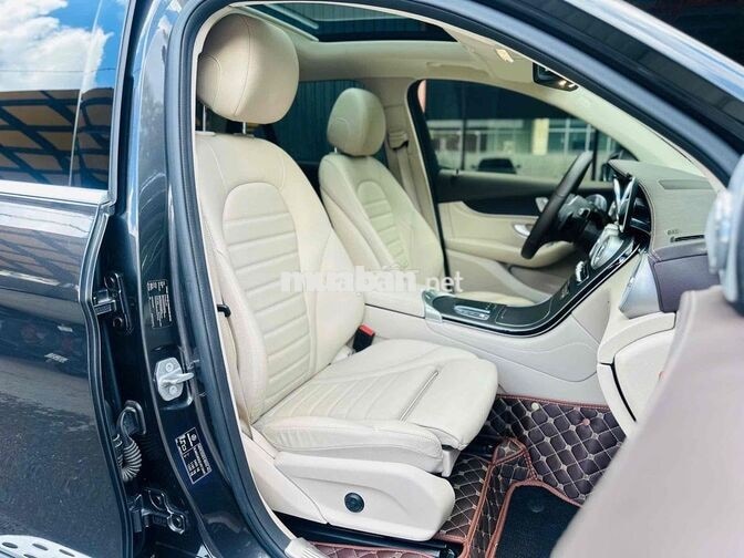 Mercedes-Benz GLC300 4MATIC 2020 Xám