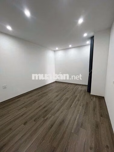 BÁN CH TẠI MHD TRUNG VĂN TỐ HỮU - 3PN, 2WC, VIEW HỒ VÀ MẶT ĐƯỜNG