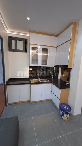 Bán căn hộ tập thể tầng 3 lô góc mặt phố Linh Lang và Đào Tấn 80m2