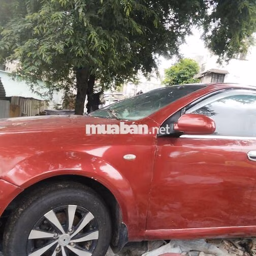 Lacetti 2004 đỏ xe gia đình không chạy cần bán.
