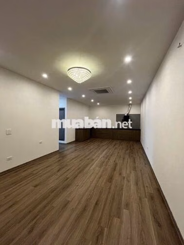 BÁN CH TẠI MHD TRUNG VĂN TỐ HỮU - 3PN, 2WC, VIEW HỒ VÀ MẶT ĐƯỜNG