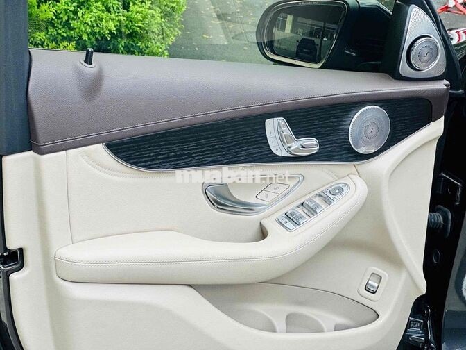 Mercedes-Benz GLC300 4MATIC 2020 Xám