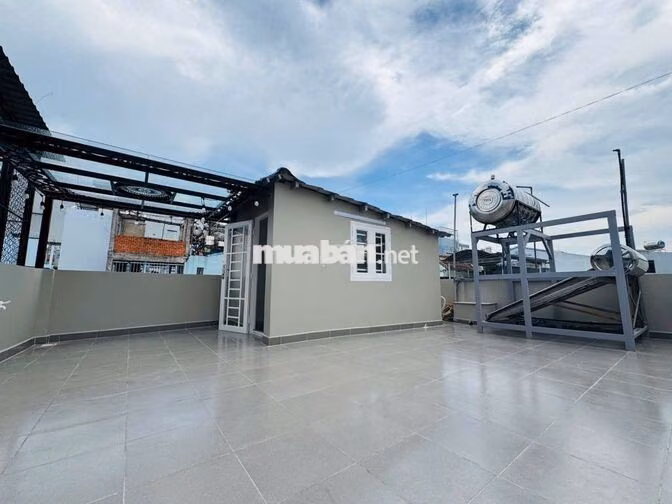 Bán nhà đẹp gần mặt tiền đường Âu Dương Lân P.Chánh Hưng Q8