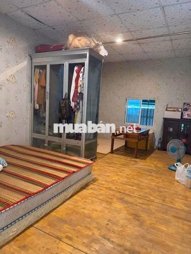 cho thuê nhà nguyên căn chính chủ .buôn bán được
