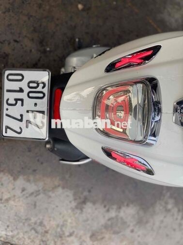 Piaggio Vespa Sprint Trắng ZIN ÊM CHẤT. siêu đẹp