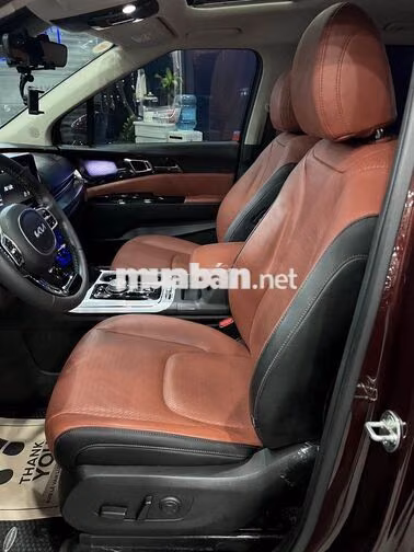 KIA Carnival 3.5 Signature 2024 Đỏ 43.000 km