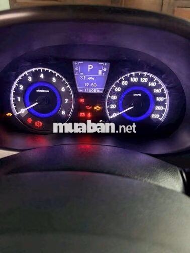 Hyundai Accent Blue 2013 Tự động Trắng