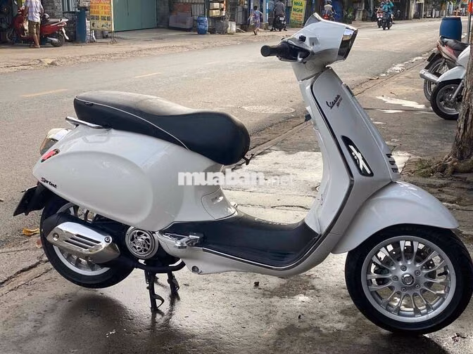 Piaggio Vespa Sprint Trắng ZIN ÊM CHẤT. siêu đẹp