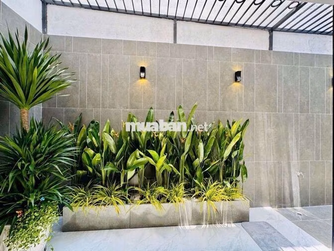 Nguyễn Thái Sơn 60M2 - Hẻm xe hơi an ninh sát mặt tiền, vừa giảm 800tr