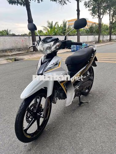 Yamaha Sirius RC Trắng đen vàng Xe số