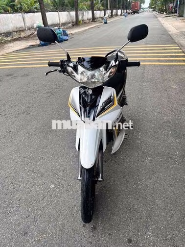 Yamaha Sirius RC Trắng đen vàng Xe số