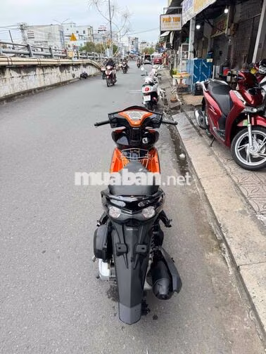 Airblade mắt cú Máy zin ngon bi cầu 2 bên