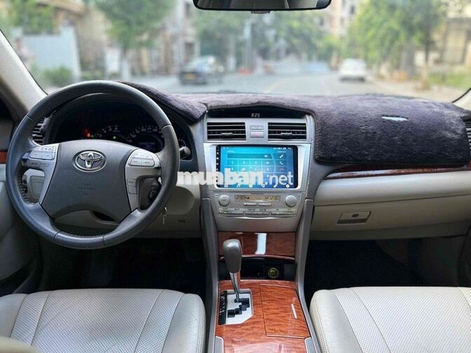 Toyota Camry 2.4G 2011 Đen
