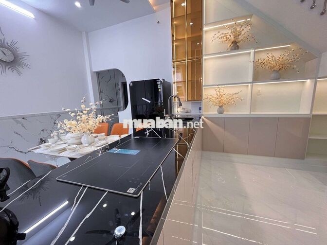 BÁN NHÀ MỚI XÂY 2 TẦNG _ 60M2_ NGAY CHỢ PHÚ XUÂN _ NHÀ BÈ