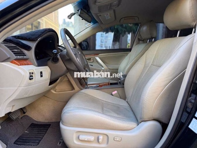 Toyota Camry 2.4G 2011 Đen