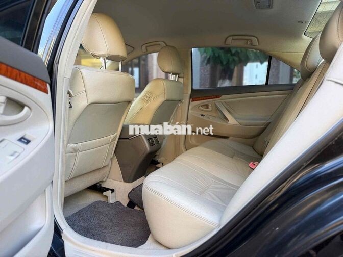 Toyota Camry 2.4G 2011 Đen