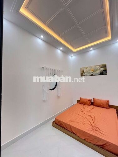 BÁN NHÀ MỚI XÂY 2 TẦNG _ 60M2_ NGAY CHỢ PHÚ XUÂN _ NHÀ BÈ