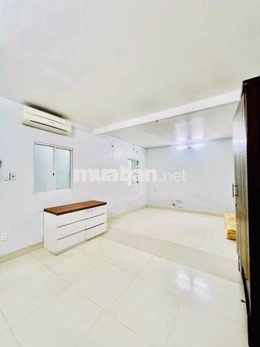 Cho Thuê Nhà DT 100m2 1Trệt 1Lửng 3Pn 2Wc Sân Xe Máy Hẻm Ôtô Ngã Tư Ga
