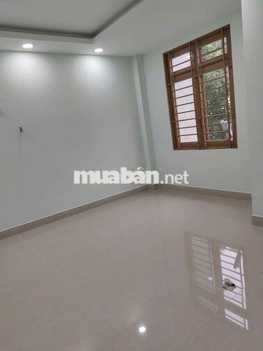 cần cho thuề nhà PTTN gần Dương Thị Giang DT 5x22 .1 trệt 2Lầu 3PN 3WS