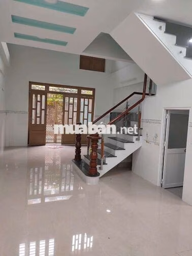 cần cho thuề nhà PTTN gần Dương Thị Giang DT 5x22 .1 trệt 2Lầu 3PN 3WS