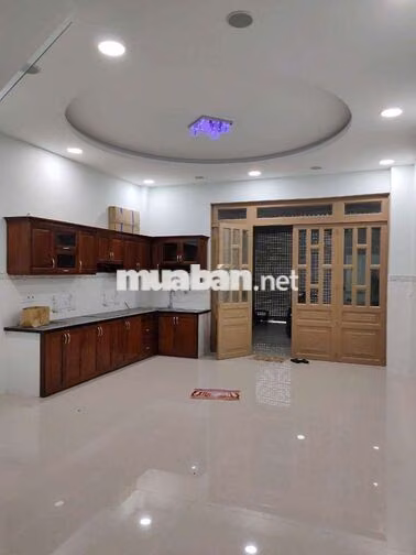 cần cho thuề nhà PTTN gần Dương Thị Giang DT 5x22 .1 trệt 2Lầu 3PN 3WS