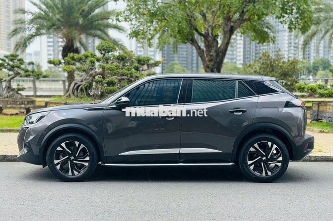Peugeot 2008 Allure 1.2 AT 2025 Xám | 18,000 Km