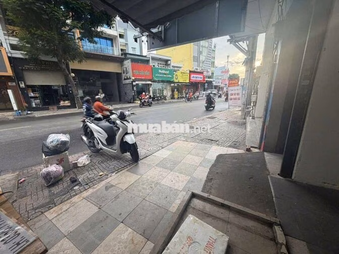 chính chủ cho thuê mặc bằng mặc tiền đường vườn lài vỉa hè rộng 