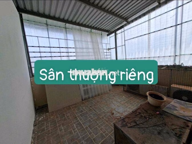 CHO THUÊ CĂN 2 PHÒNG NGỦ + 2 WC CÓ SÂN THƯỢNG RIÊNG – GIÁ 4,5 TRIỆU
