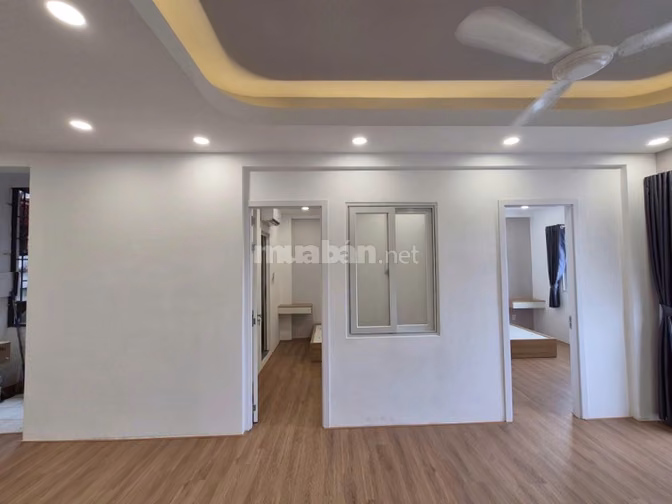 Chung Cư Phan Xích Long-2PN/ 70m2, NT cơ bản, giá 10 tr/th